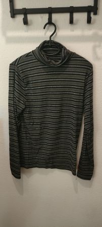 Rollkragenpulli