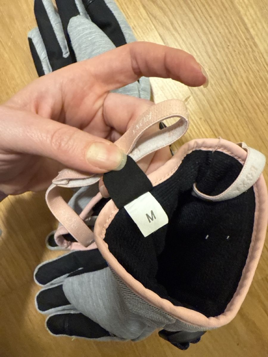 Roxy Guanti & manicotti: Roxy Handschuhe Grösse M – Usato da Winterthur venduto da marina_p. 2