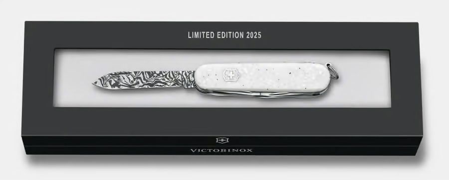Victorinox Coltelli tascabile: Victorinox Damast 2025 Neue – Nuovo e nell'imballaggio originale da Ebikon venduto da ronymamuni