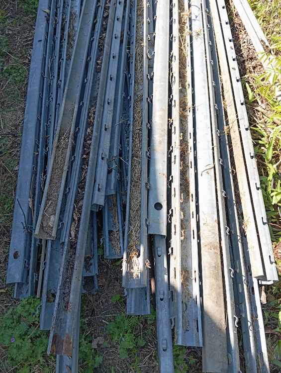 40 pali in metallo per la vigna o l'orto (Gebraucht) in Minusio für CHF ...
