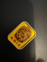Pin Zirkus Knie Löwe