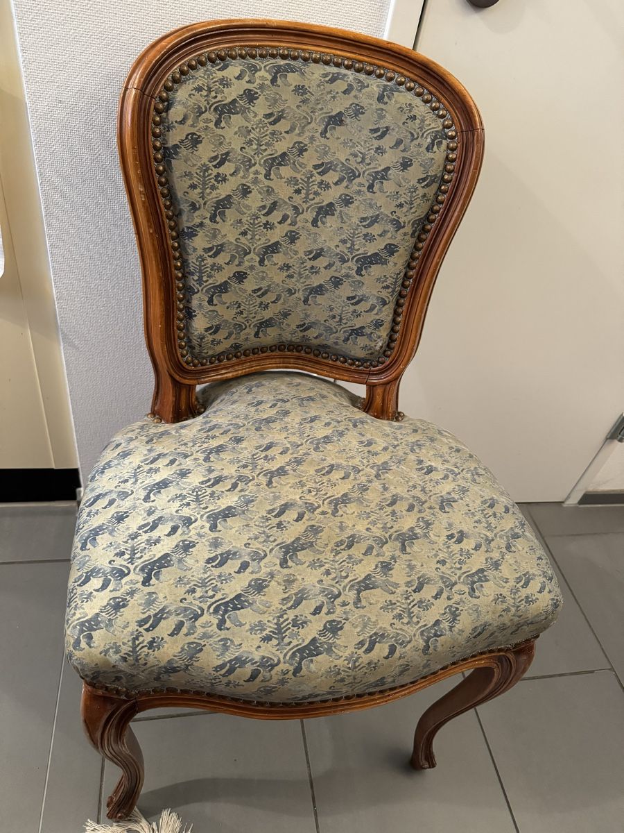 Chaises: Alte Stuhl gepolstert – D'occasion à Obfelden par cesarina10 1