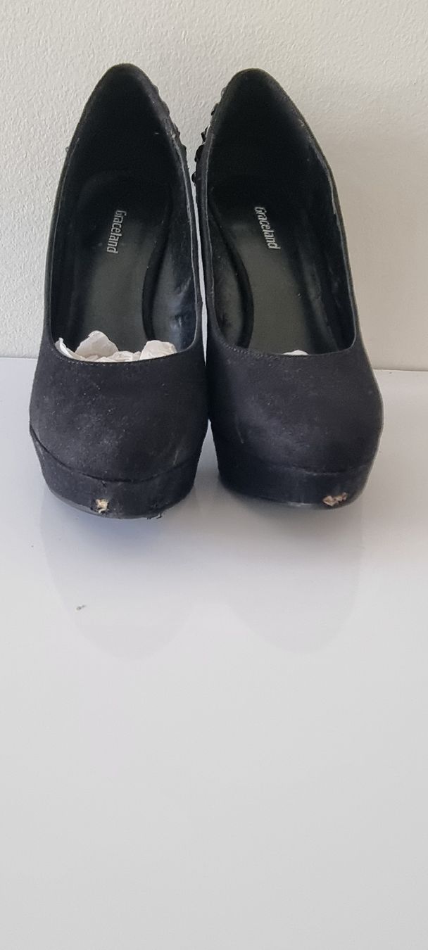 Scarpe da donna: Black Shoes – Usato da Mendrisio venduto da ann_d9pf