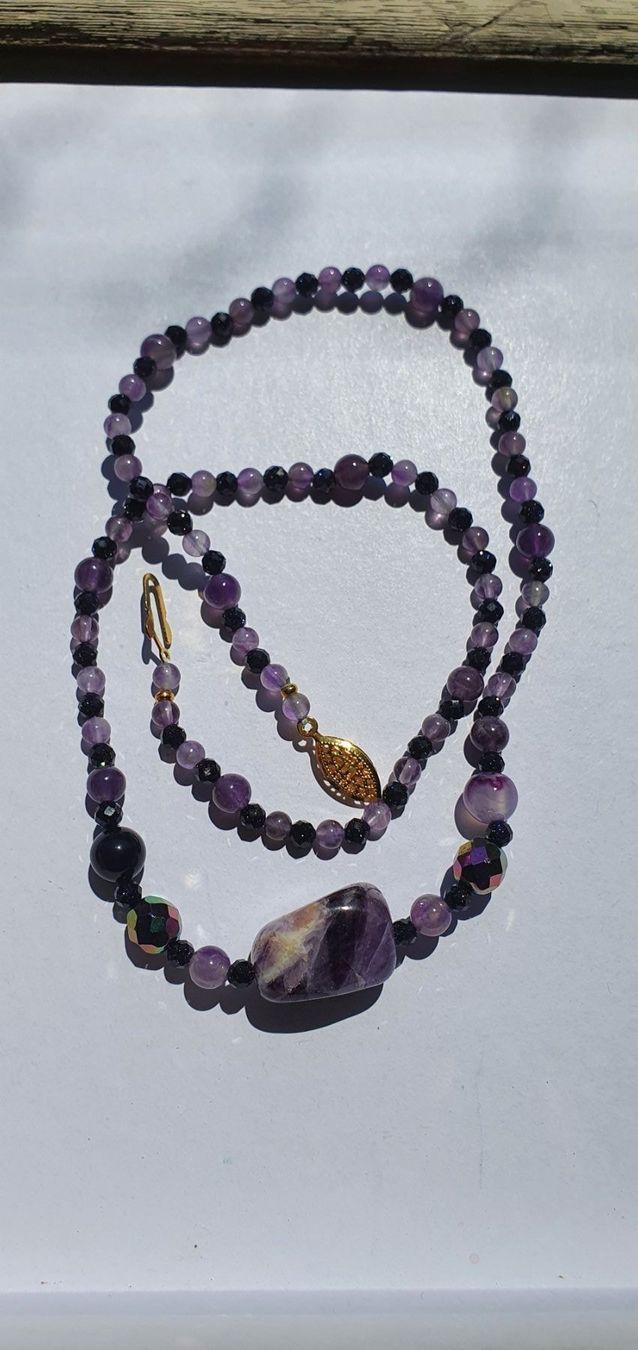 Catenine: Amethyst mit Sandstone – Nuovo (secondo la descrizione) da Benglen venduto da Meercat3