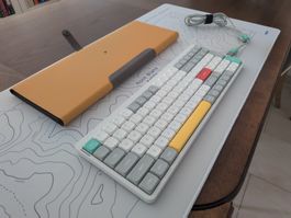 Nuphy Air96 V2 Tastatur mit Matte