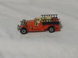 HOT WHEELS   OLD NUMBER 5  FEUERWEHR  LEICHT BESPIELT