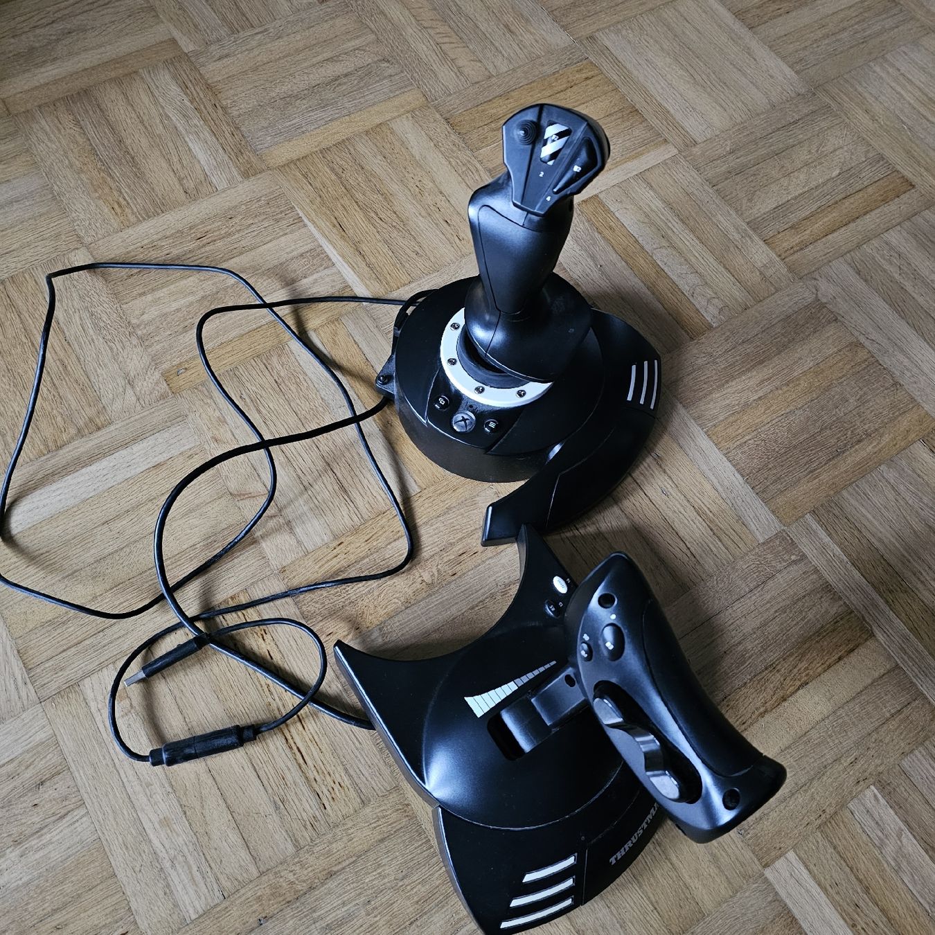 Thrustmaster Controller: thrumaster joystick – Usato da Rüti ZH venduto da crambambeli