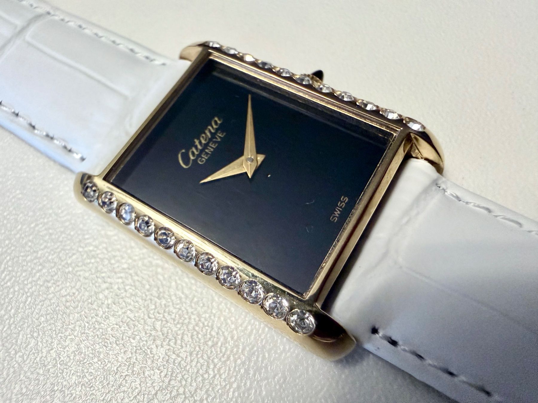 Orologi: CATENA "Tank" type, MEDIUM, Plaqué or, Mechanical, Swiss – Nuovo e nell'imballaggio originale da Le Mont-sur-Lausanne venduto da LycaGallery 2