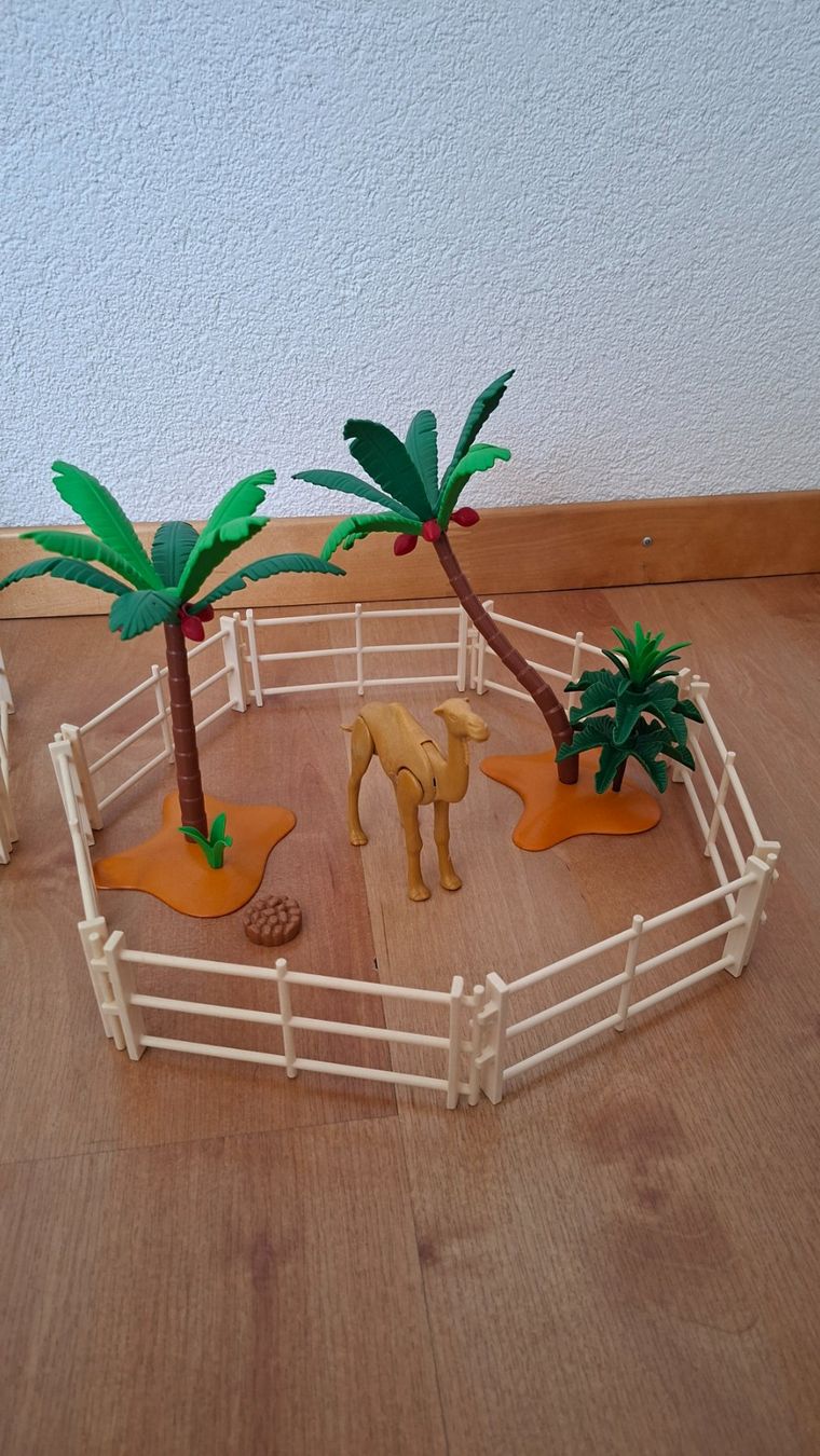 Playmobil Spielzeuge: Pinguingehege Kamelgehege mit Tieren – Gebraucht aus Langenthal von resu2009 1