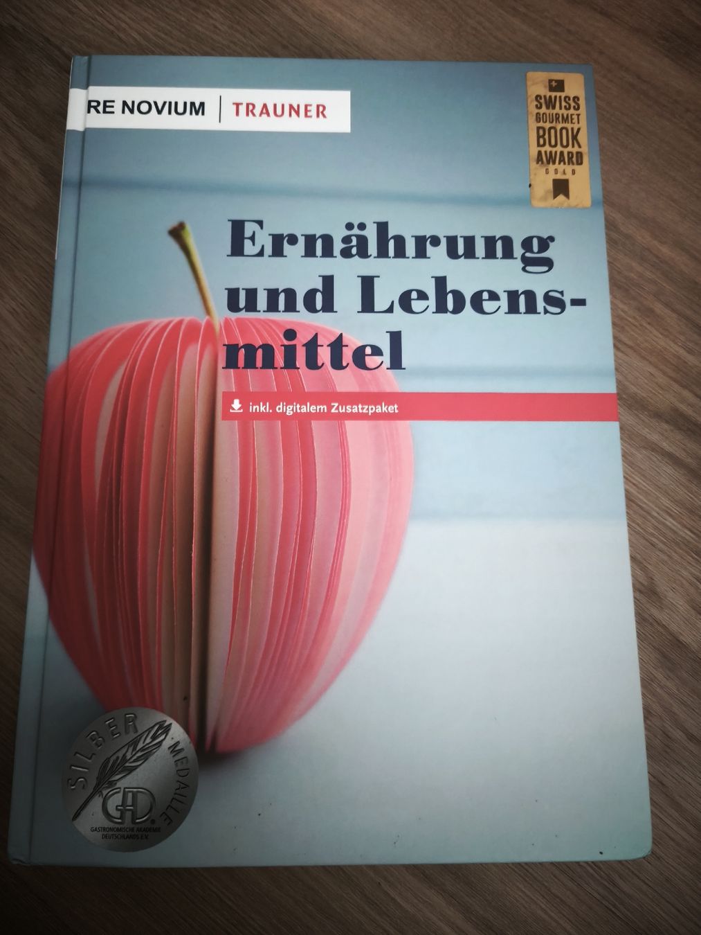 Livres: Lehrbücher für den Service – D'occasion à Gossau SG par rahel.schwendimann 2