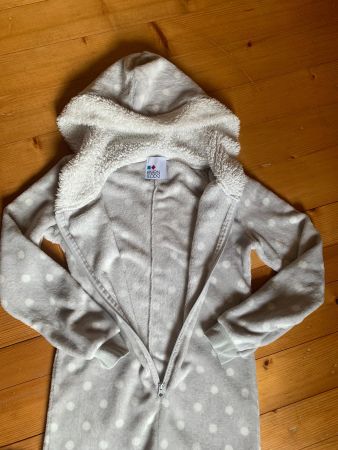 Kuscheliger Einteiler Jumpsuit S