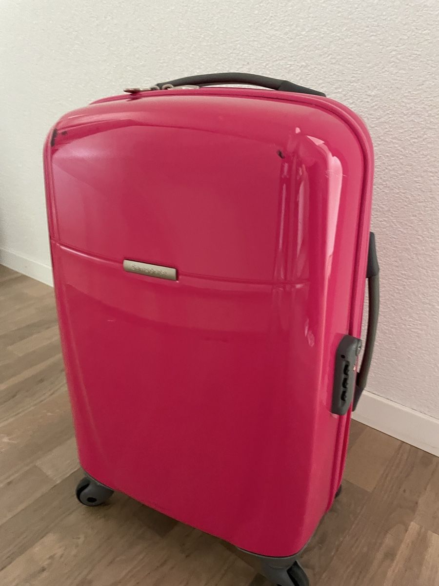 Samsonite Valigie: Samsonite Cabin Trolley, Rollkoffer, Kabinengepäck – Usato da düdingen venduto da Kaunakakai