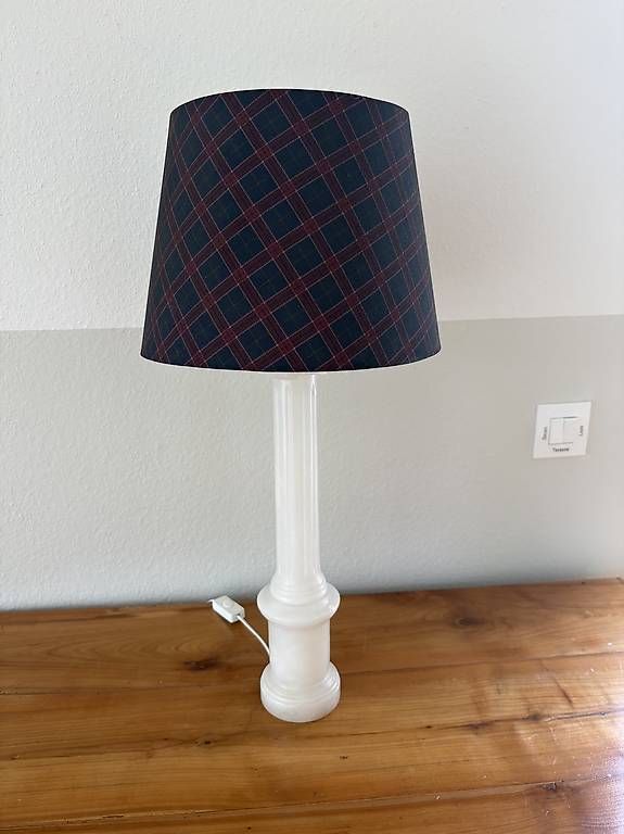 Kommoden: Antike Kommoden Lampe – Gebraucht aus Chur von Weltanschau