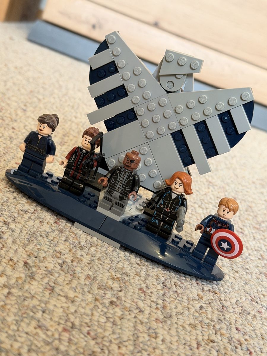 Lego Kit di costruzioni: LEGO 76042 Avengers SHIELD Helicarrier – Usato da Riehen venduto da Reinhard99 1