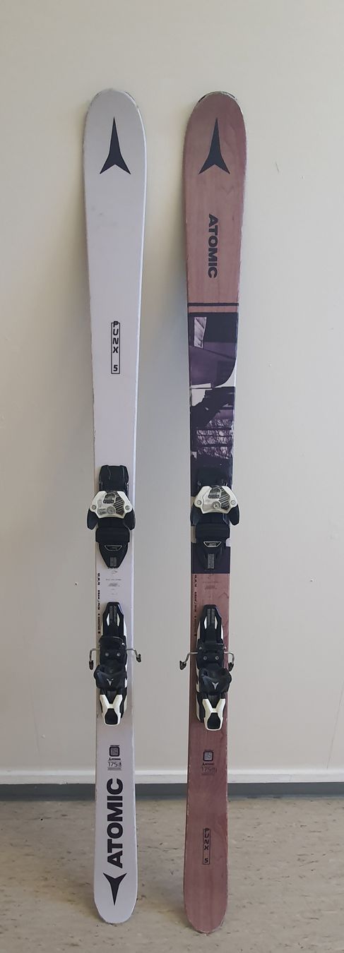 Atomic Sci: Atomic Freestyle Ski Gr.175cm – Usato da Bad Ragaz venduto da Skisportxl