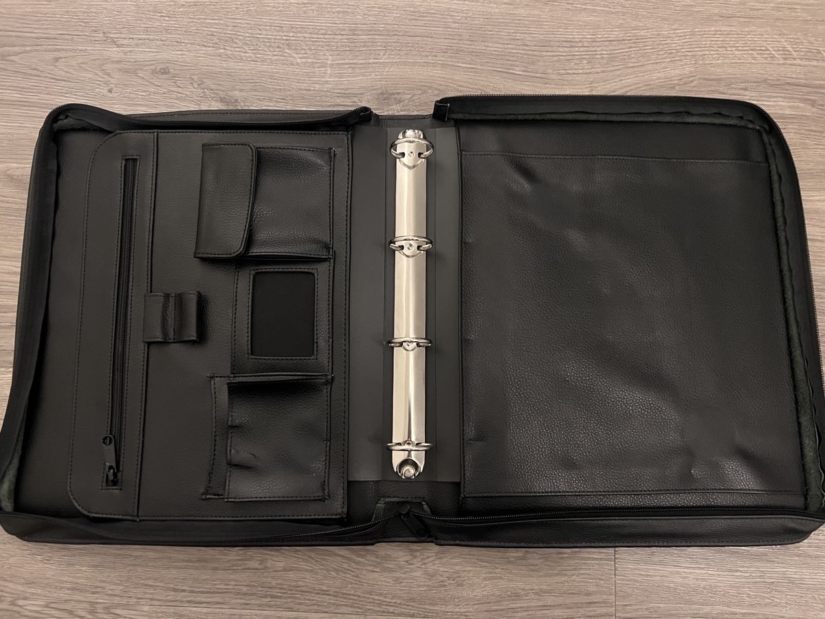 Valigie & Borse: Schwarze Leder Aktentasche, Collegemappe, Ringbuchmappe – Usato da Rothenburg venduto da Calabasas99 1