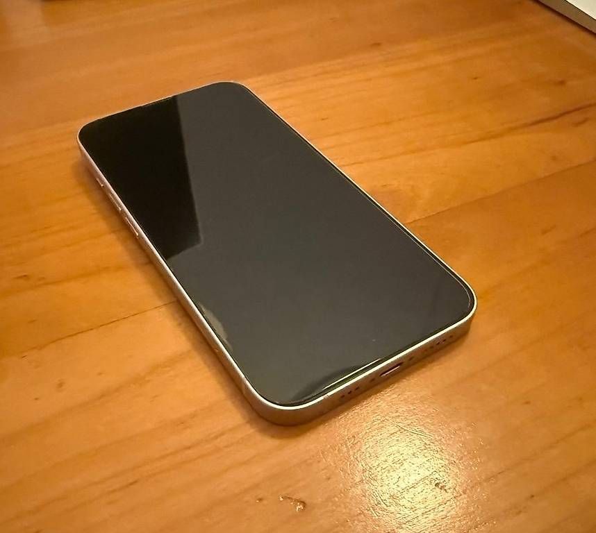 Apple Telefoni cellulari / Smartphones: iPhone 14 128 GB lila – Usato da Bern venduto da chuderluri68
