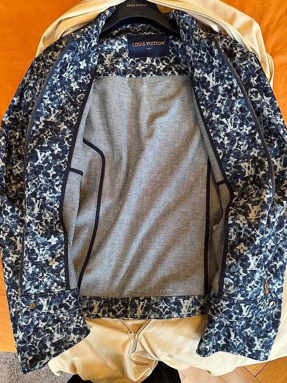 Cappotti: Louis Vuitton Manteau Jeans – Usato da Genève venduto da gae_5vrx 4