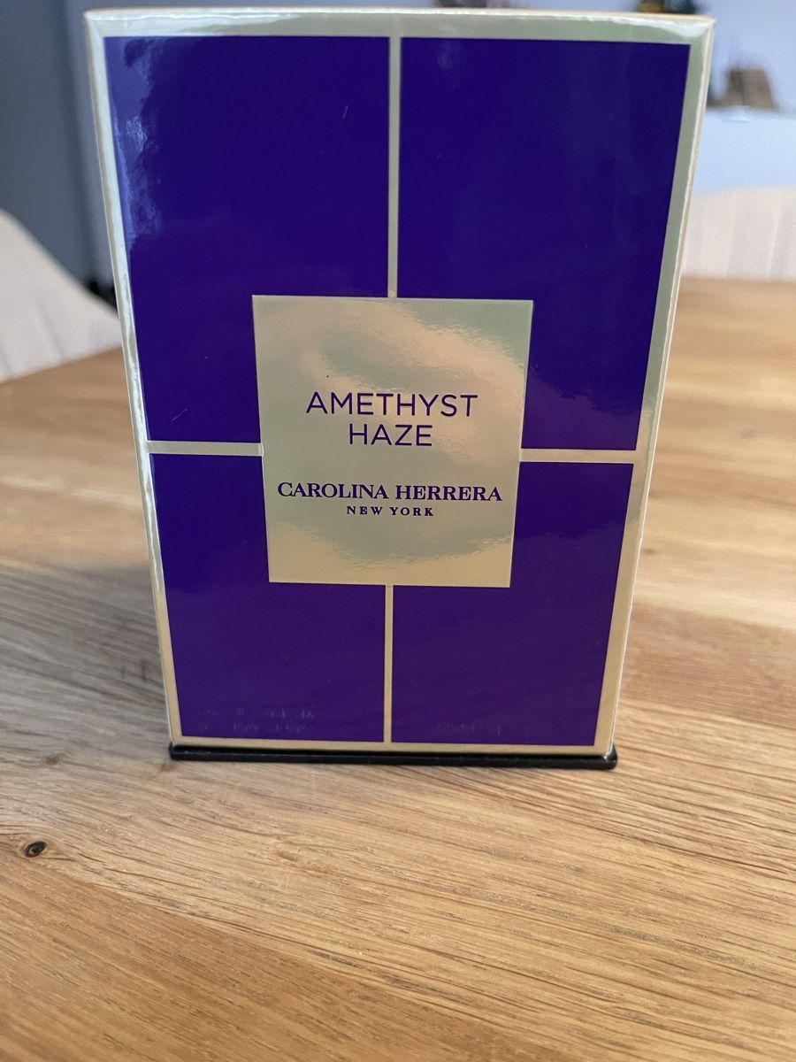 Carolina Herrera Parfum & Eau de Toilette: CAROLINA HERRERA AMETHYST HAZE – Neu (gemäss Beschreibung) aus Winterthur von Selinnn