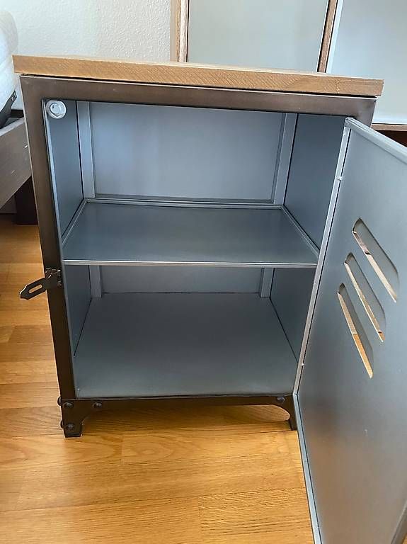 Nachttische: Nachttisch, Kommode, Bestelltisch – Neu und originalverpackt aus Basel von ghi_hw9w 1
