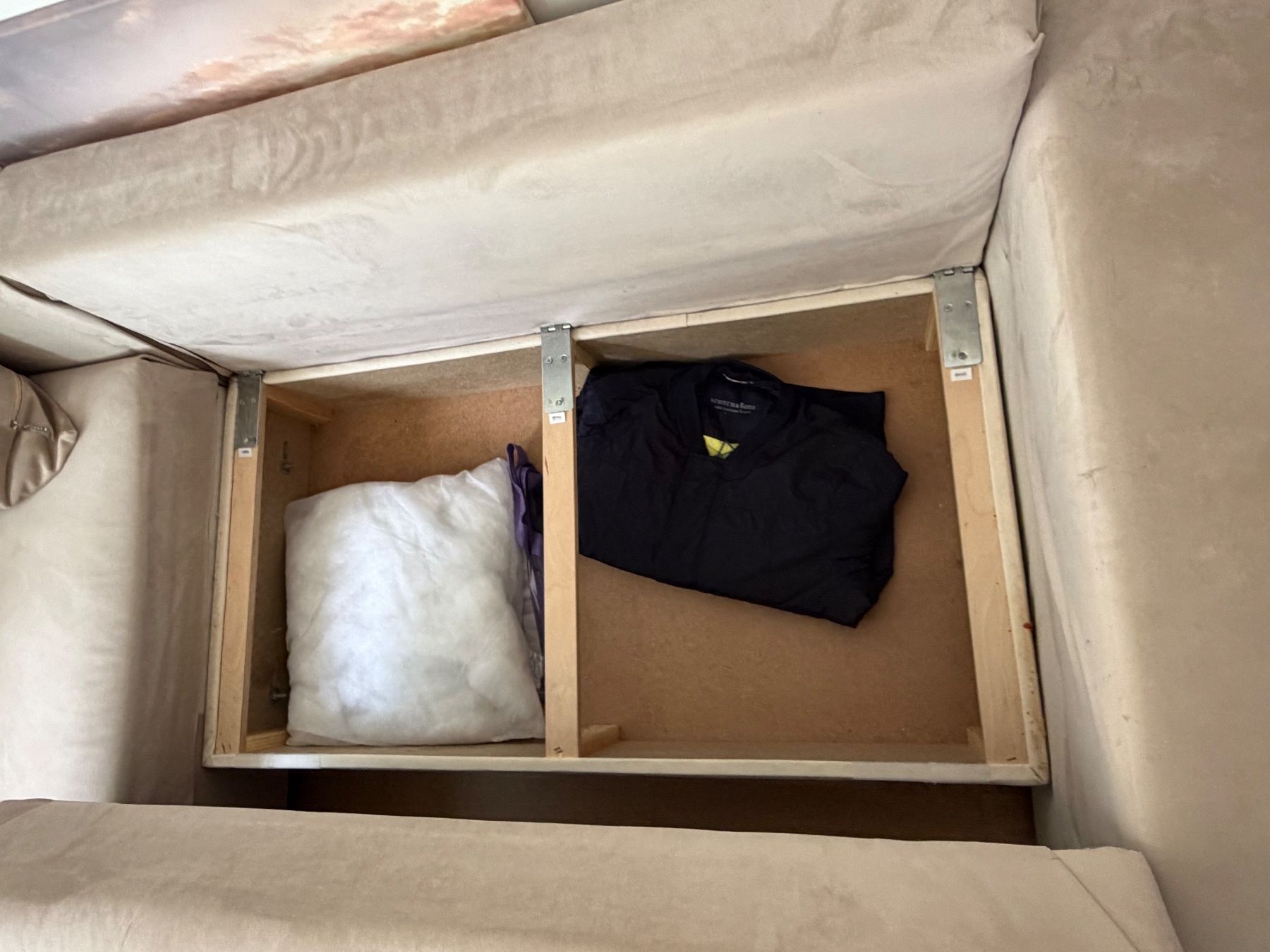 Divani: Modernes Ecksofa mit Bettfunktion in Beige – Usato da Zürich venduto da vdl8 4