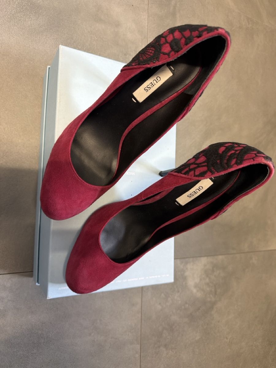 Guess Scarpe da donna: Guess Pumps 40 – Nuovo (secondo la descrizione) da Däniken SO venduto da NBdesign