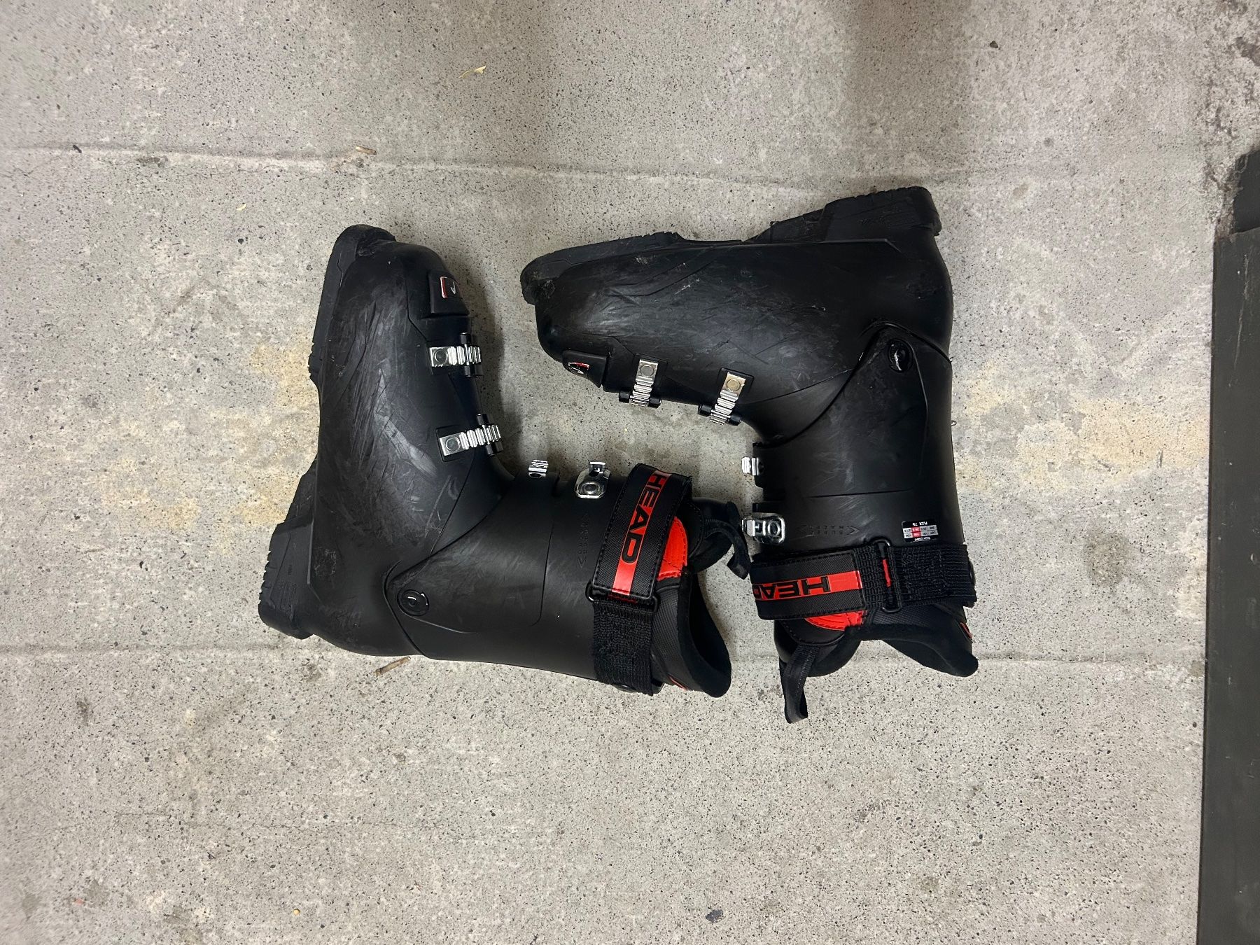 Head Scarpe da uomo: Chaussures de ski HEAD – Usato da Chavannes-près-Renens venduto da coraliebanuls 2