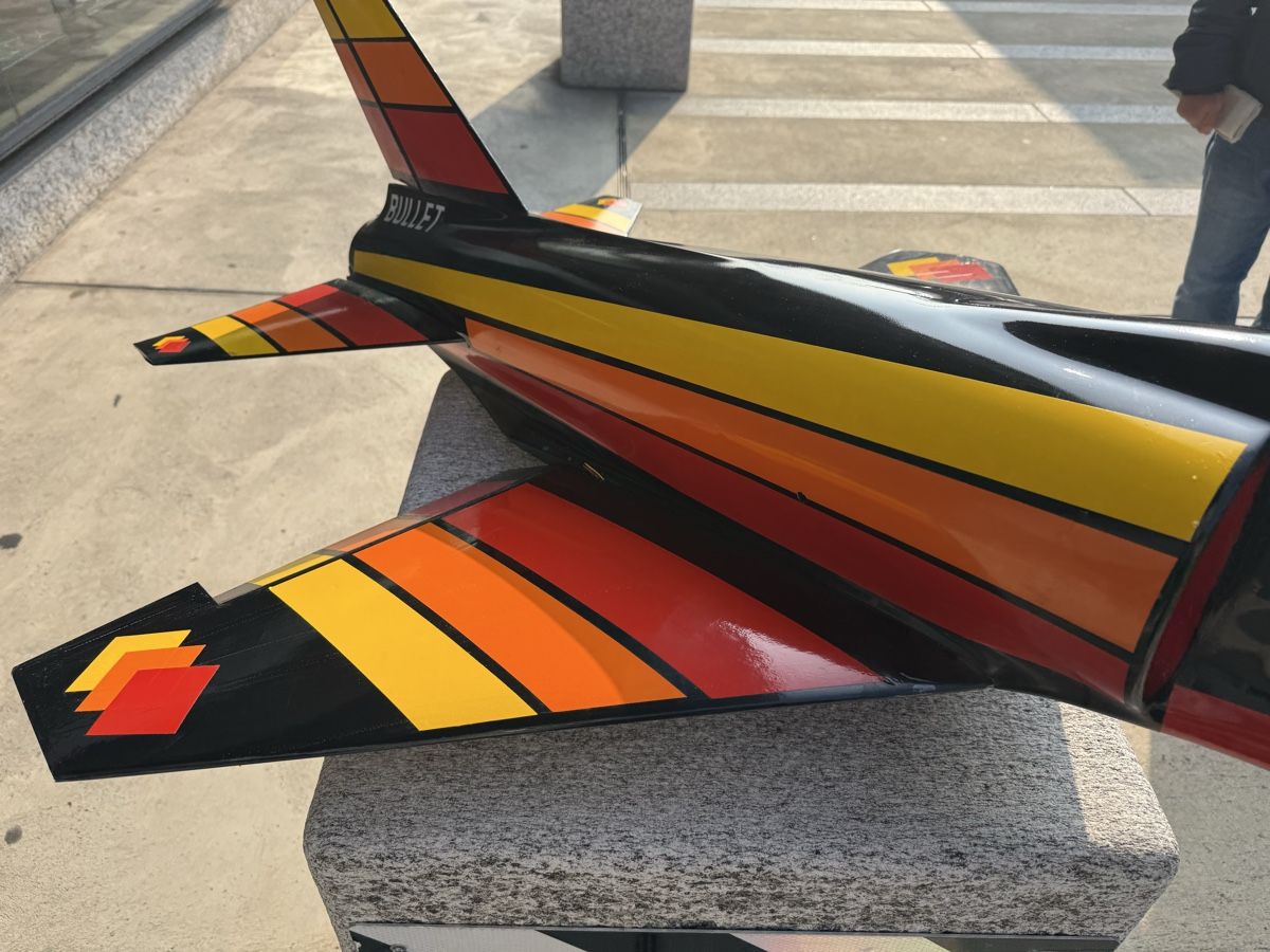 Modellismo RC: RC jet 108cm Airplane Bullet – Usato da Chiasso venduto da Carrara-Modellismo 4