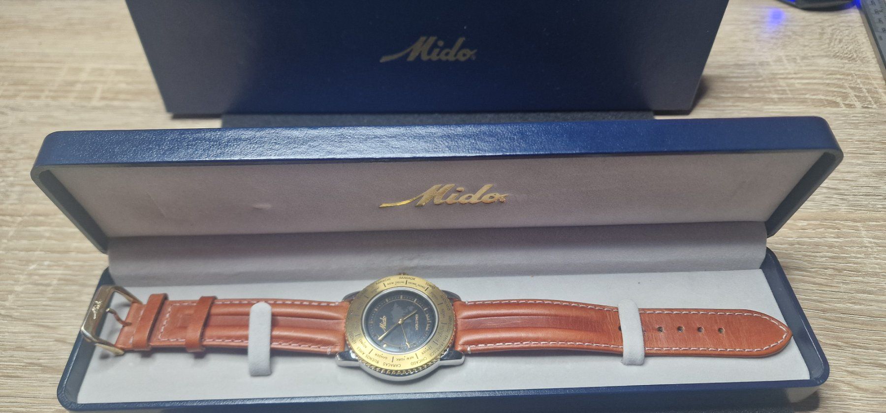 Mido Orologi: Exclusive MIDO Worldtimer Saphire Crystal, 39mm – Usato da Bülach venduto da TimeDealsNow 9