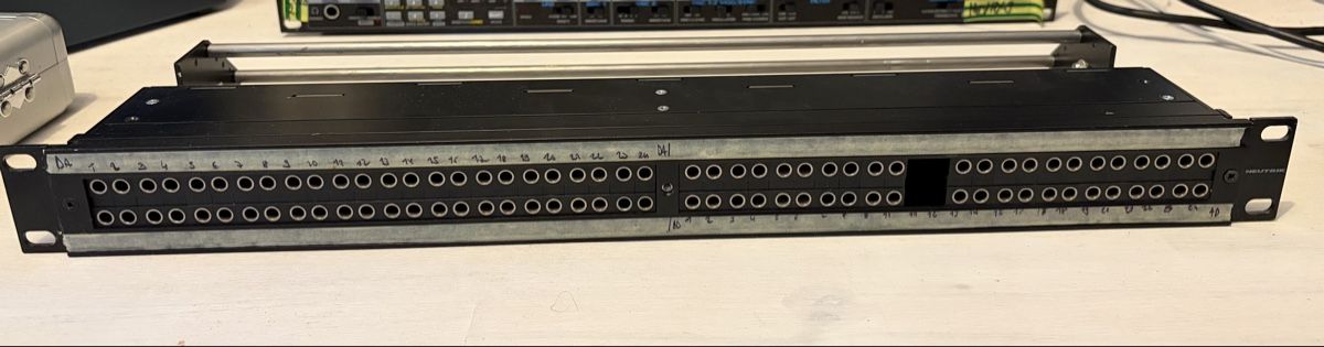 Console di mixaggio: Neutrik NPPA-TT-PT Bantam Patchbay (Defekt) – Usato da Mittelhäusern venduto da Musiculus 1