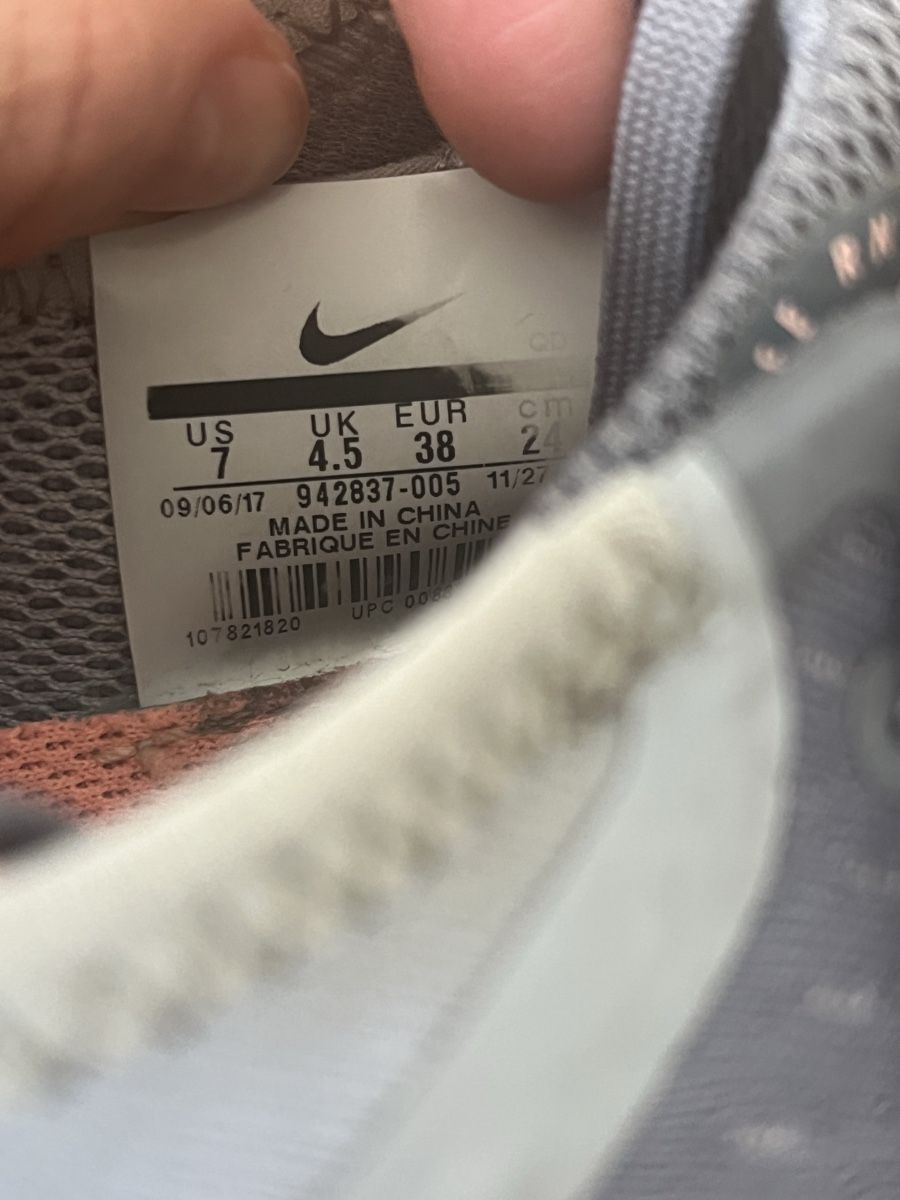 Nike Scarpe da donna: Sneakers from Nike – Usato da Dully venduto da rev_l7jp 3