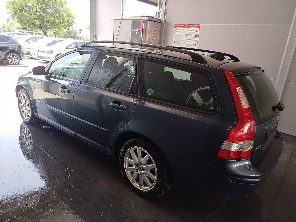 Autos: VOLVO V50 AUTOMATICA COLLAUDATA Viaggia Bene – D'occasion à Muralto par Mariolino3 1