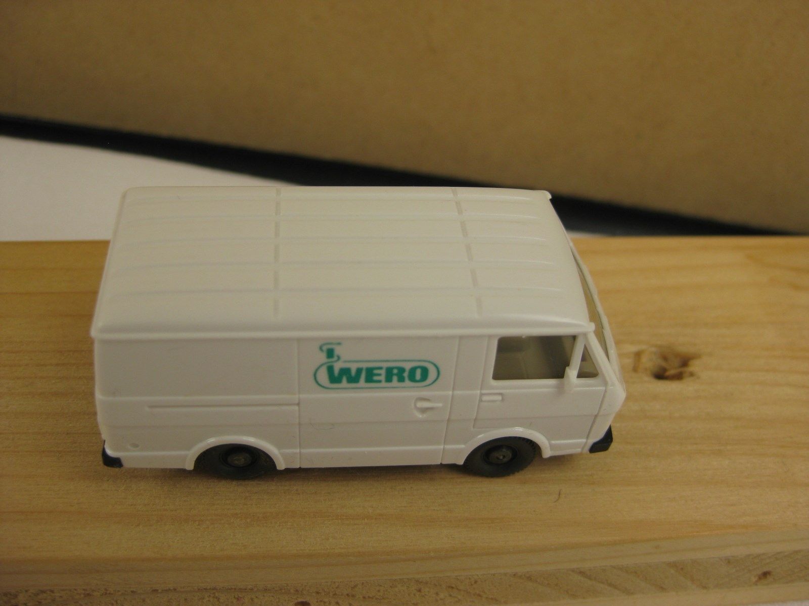 Modellini di ferrovie: Wiking, weisser VW Kastenwagen – Usato da Malters venduto da Marosko 3