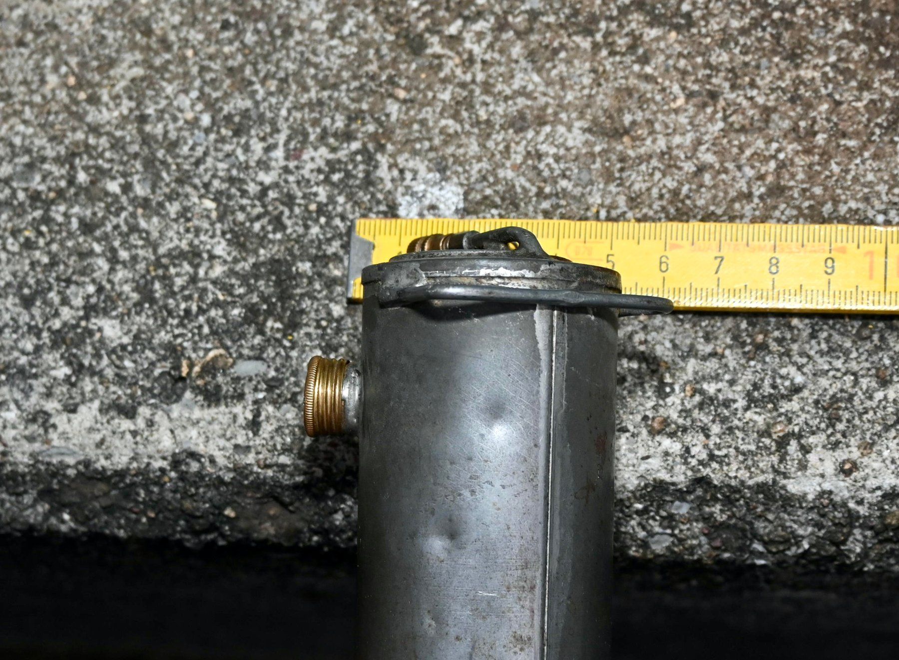 Alle Werkzeuge: Antike verzinkte BIENENSPRITZE ? mit Messing Verschlüssen – Gebraucht aus Pfaffhausen von mono_rec 5