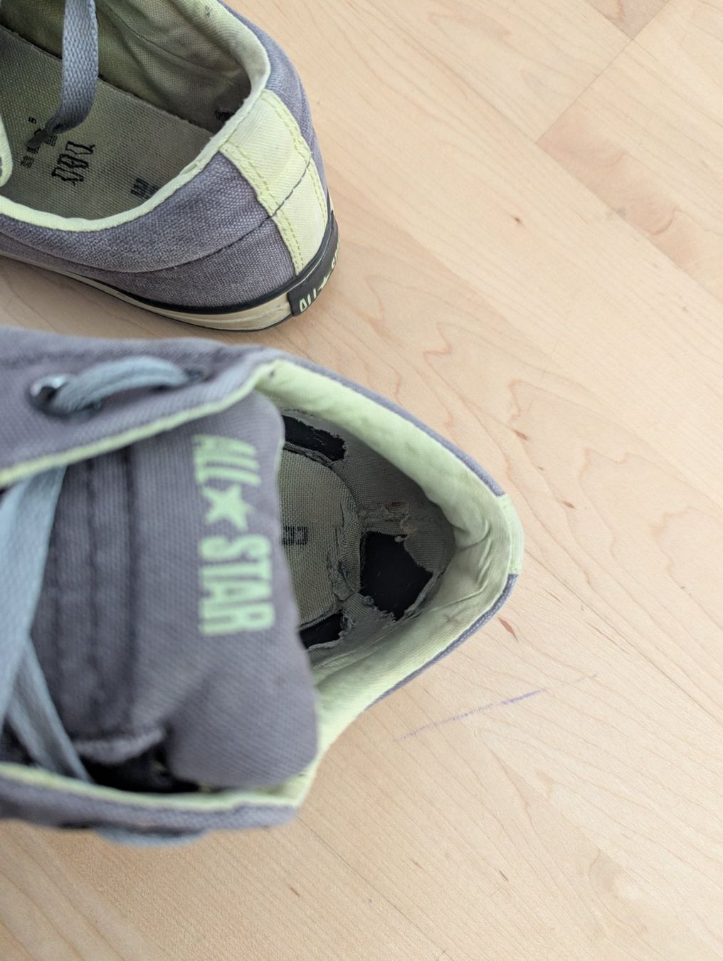 Converse Herrenschuhe: Converse All Star Schuhe, grau, Grösse 38,5 – Gebraucht aus Uster von petches 5