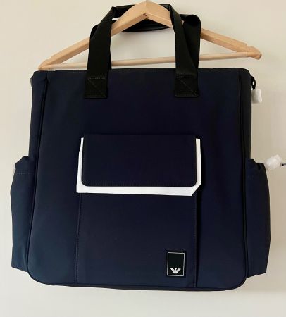 NEU: Emporio Armani Tasche