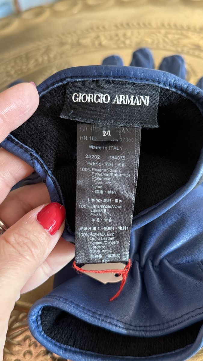 Armani Guanti & manicotti: Giorgio Armani Handschuhe  – Usato da Lachen SZ venduto da HelvetiaLuxury 2