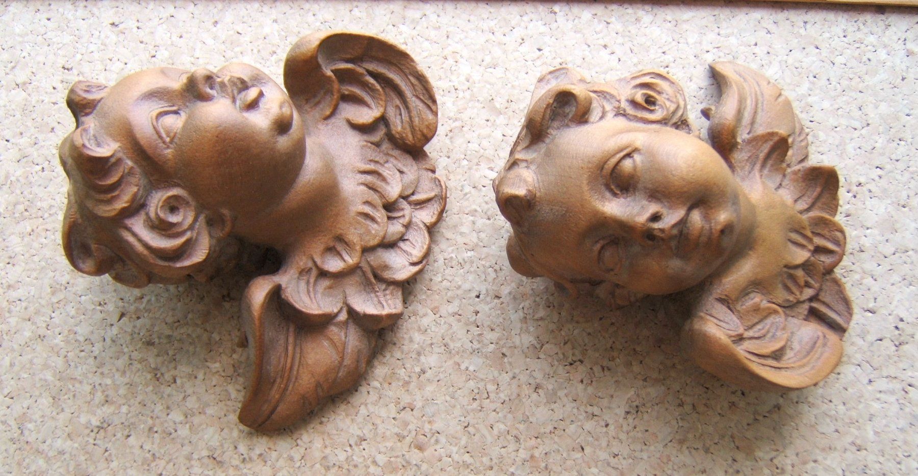 Figuren: 2 SCHÖNE HOLZENGEL HANDGESCHNITZT – Gebraucht aus Brunnen von Nonne04 3