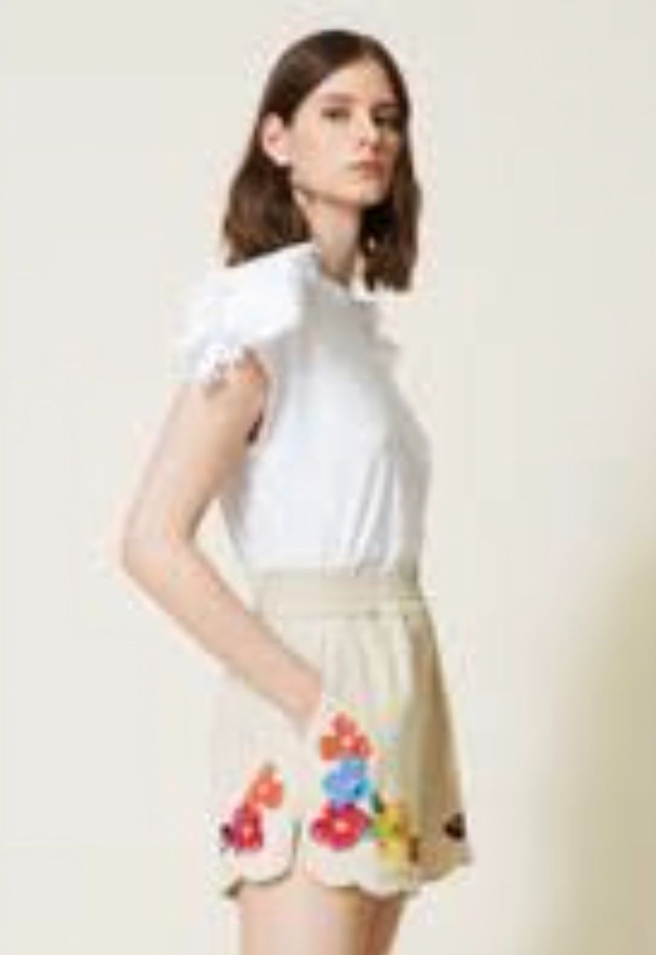 Twinset Pantaloni: TWIN SET - Shorts mit Stickerei – Usato da Zürich venduto da Nala2811 2