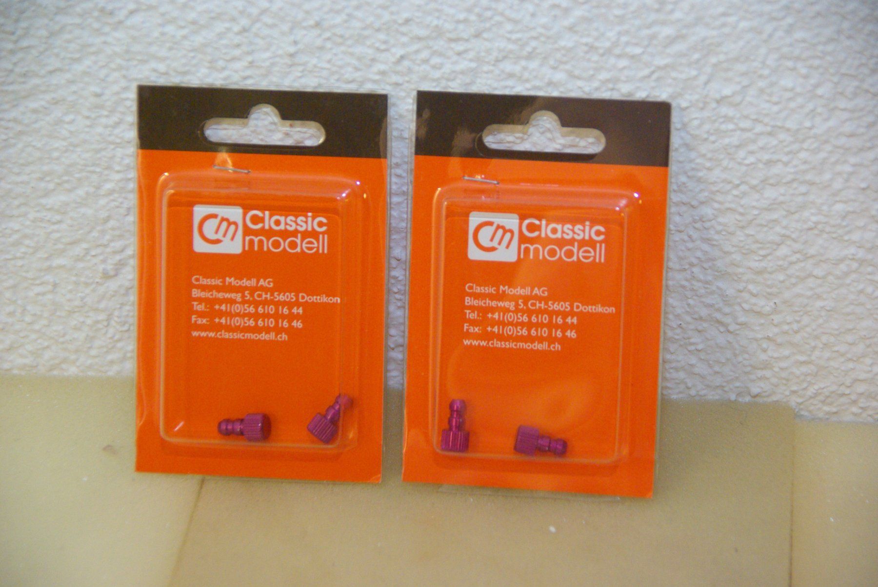 Tubi & Tubi flessibili: Schlauchverschlusszapfen 2 Pack, 4 Stk. – Nuovo e nell'imballaggio originale da Herisau venduto da Cevianer1844