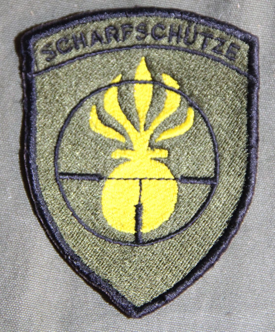 Armée suisse Plaquettes & Badges: Scharfschütze / Grenadier Badge – D'occasion à Belp par Tomsek