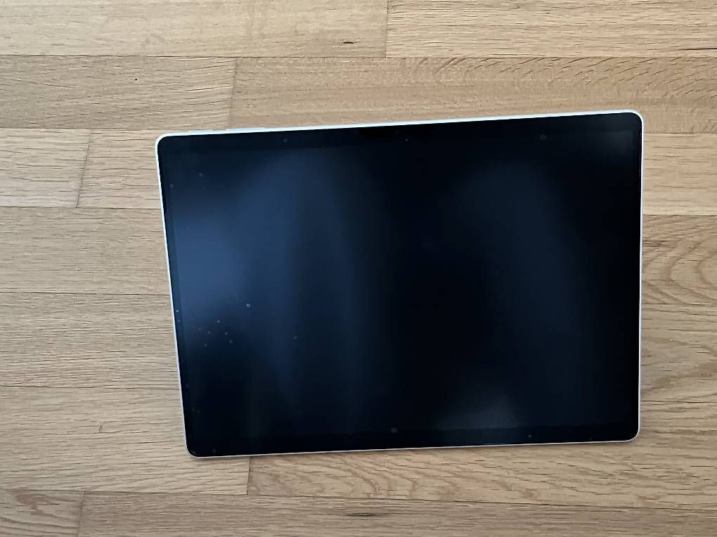 Tablet PC: Microsoft Surface Pro 9 Business I7 32GB Ram – Usato da Stadel venduto da MrRain