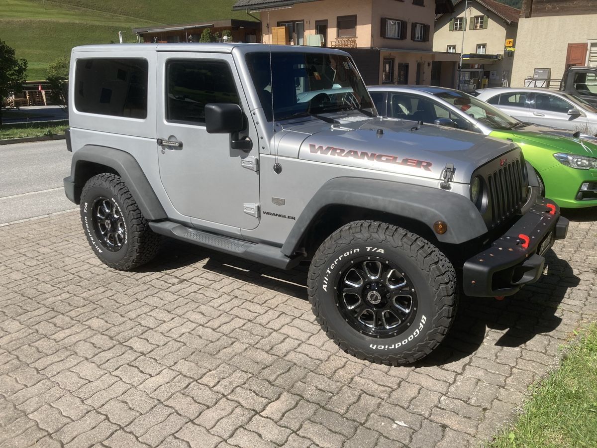 Jeep Automobili: Jeep Wrangler 2.8 crd – Usato da Jenaz venduto da dan_8ftl