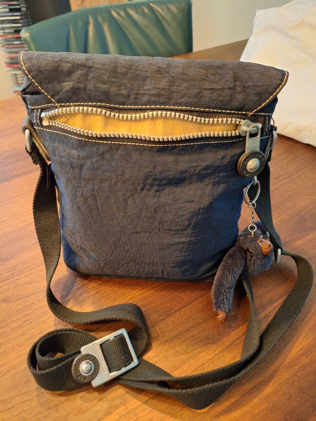 Kipling Taschen: Kipling Umhängetasche blau mit Affenanhänger – Neu (gemäss Beschreibung) aus Spiez von Tanja_Strohmeier026 1