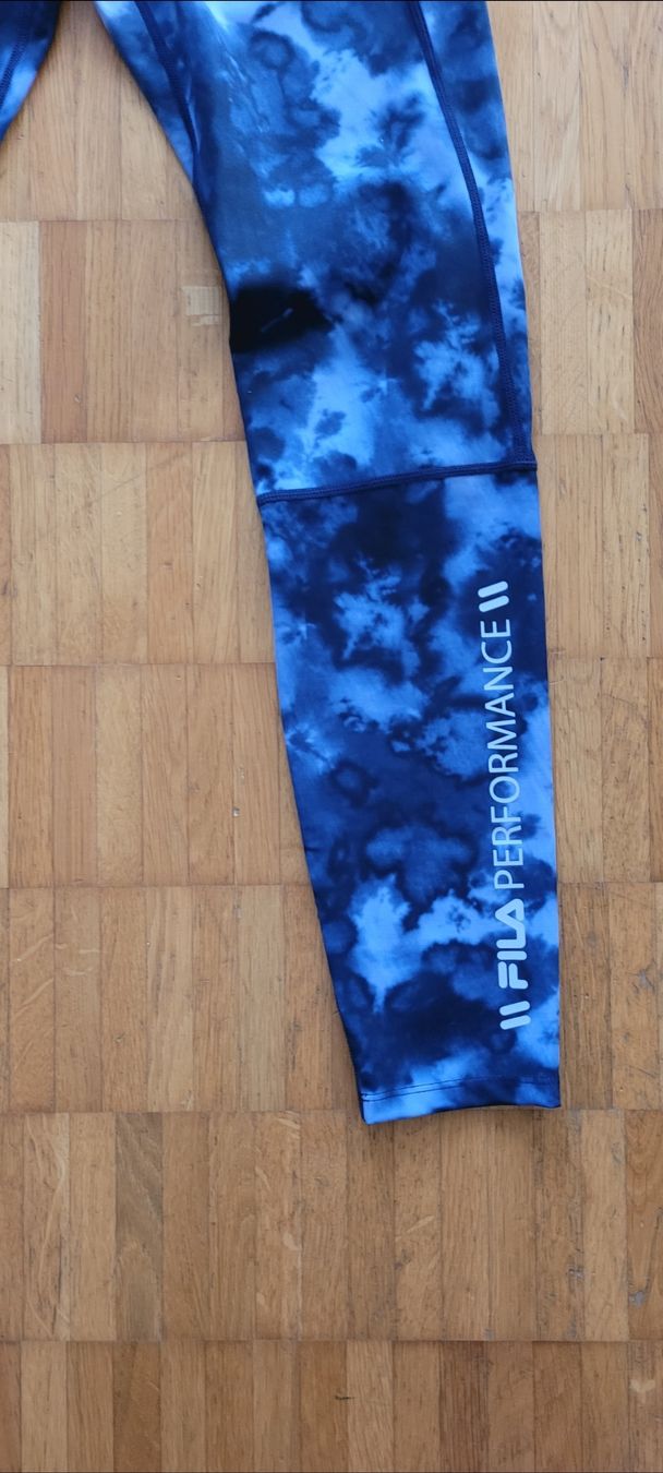 Fila Leggings: Fila Leggings, neu, Grösse M – Nuovo (secondo la descrizione) da Emmenbrücke venduto da gatasalvache 2