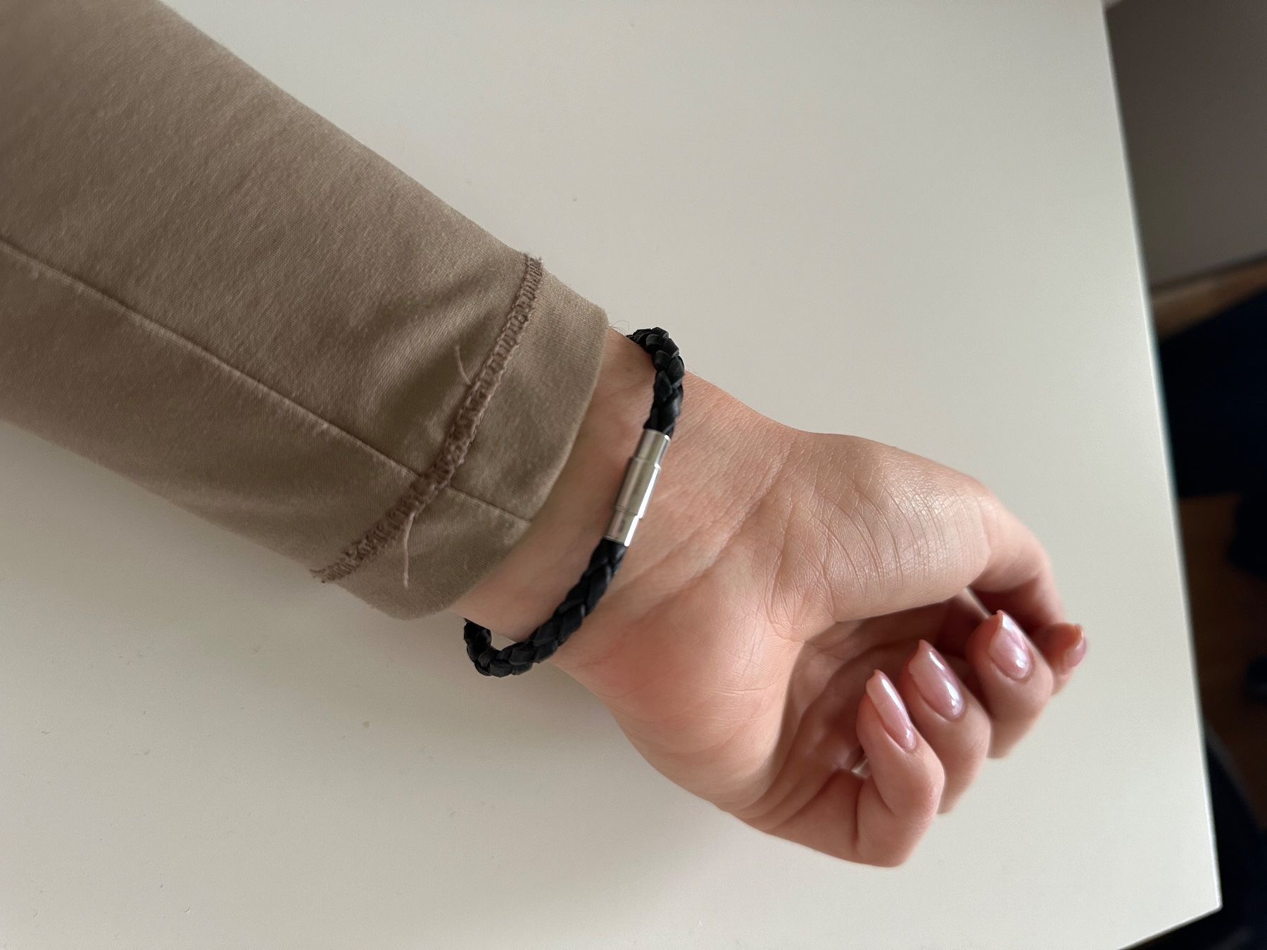 Bracciali & Braccialetti: Bracelet Fossil noir avec trèfle – Usato da Châtelaine venduto da nan_j75j 1