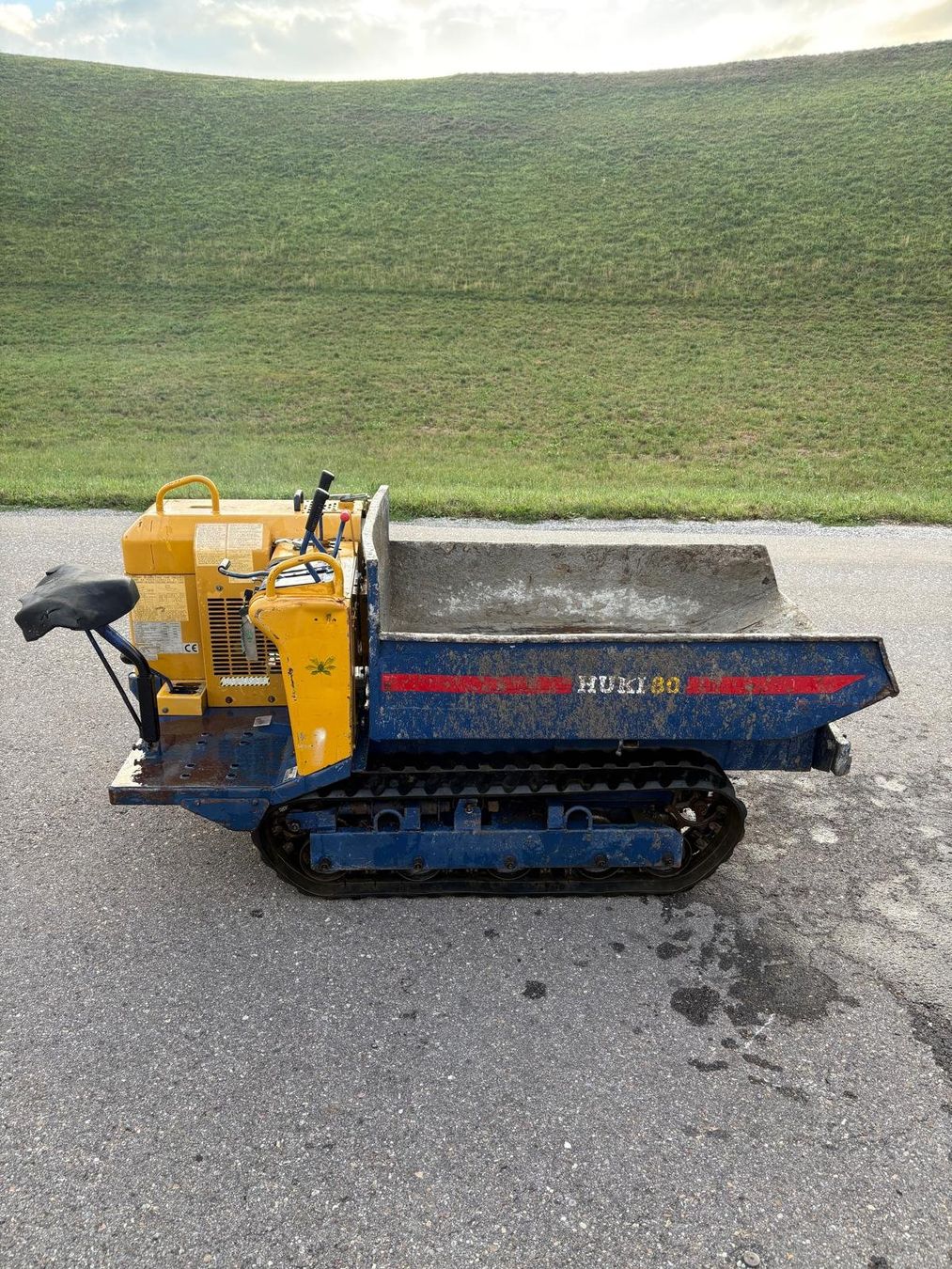 Hutter Tutte le macchine: Huki 80 - Raupenkipper – Usato da Hasle LU venduto da pal0ma 3