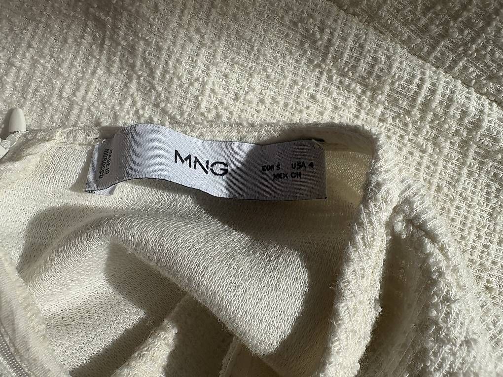 Vestiti: Robe Mango, femme  – Usato da Genève venduto da Chek_ka 2