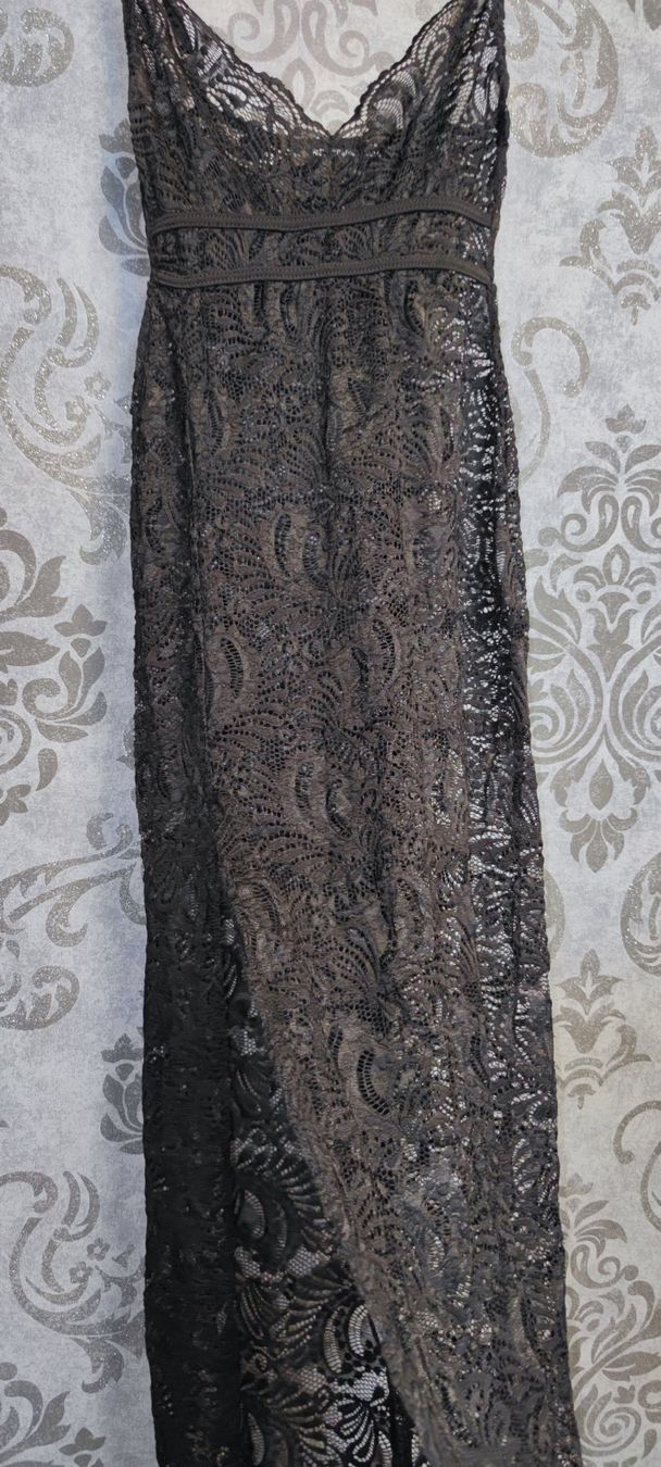 Vestiti: Bodenlanges Spitzenkleid Gr. 34 - PRETTYLITTLETHING – Nuovo (secondo la descrizione) da Schönengrund venduto da Lotusblume90 1