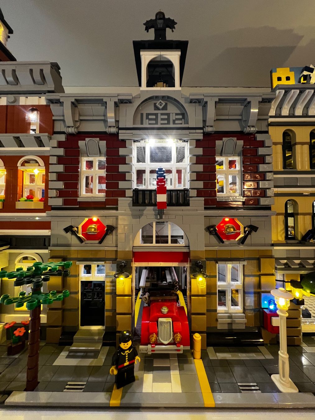 Lego Giocattoli: LEGO Creator Expert Feuerwehrwache 10197 – Usato da Unteriberg venduto da Rfox18 8